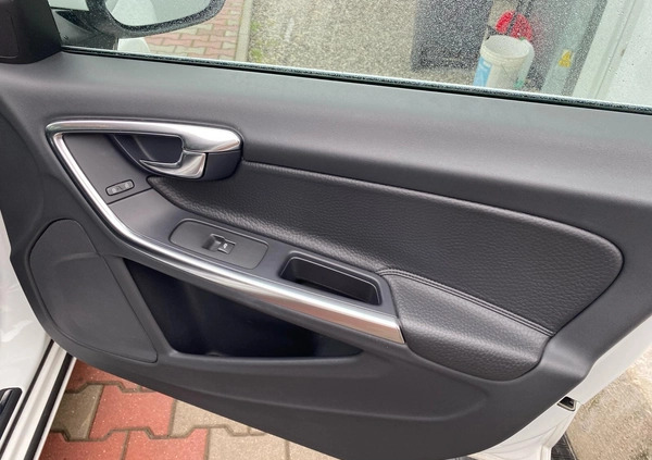 Volvo V60 cena 55900 przebieg: 244099, rok produkcji 2013 z Dęblin małe 704